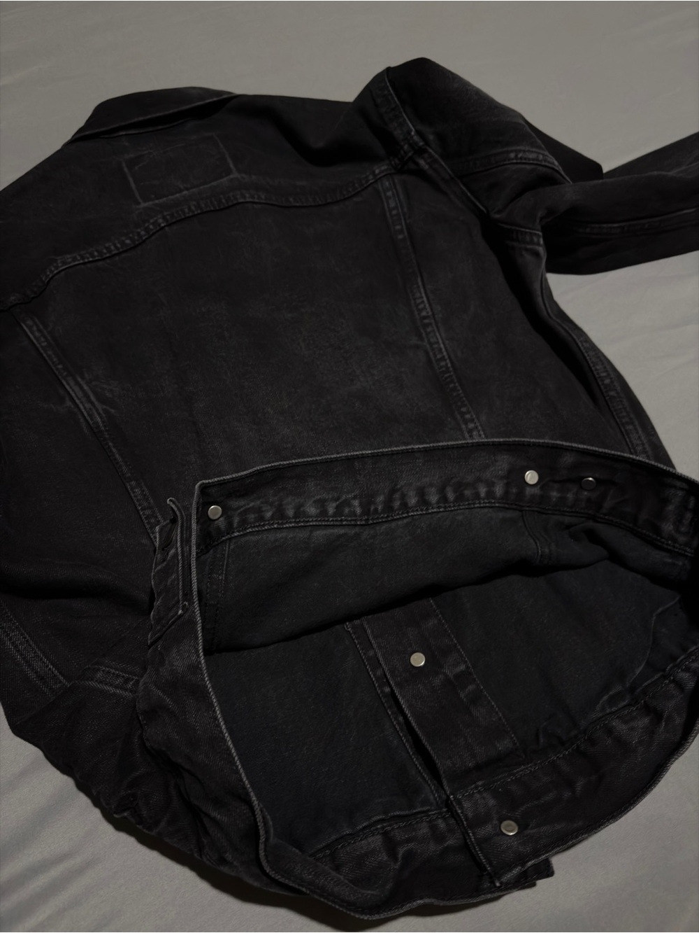 Levi’s Black Denim Trucker Jacket Size Medium - Excellent Condition - Picture 9 of 11